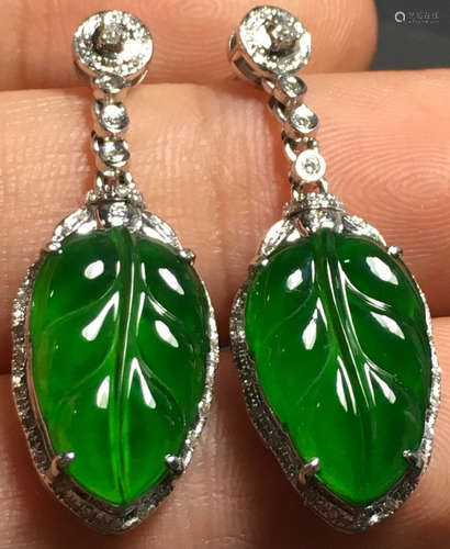 PAIR GREEN JADEITE CARVED LEAF EARRING, TYPE A