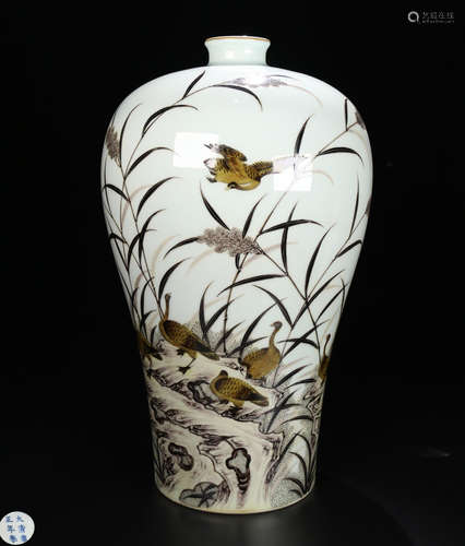 AN ENAMELED GLAZE BIRD PATTERN MEI VASE