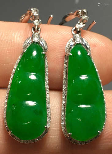 PAIR GREEN JADEITE CARVED BEANS EARRINGS, TYPE A