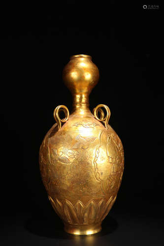 A GILT BRONZE CASTED FLOWER PATTERN VASE