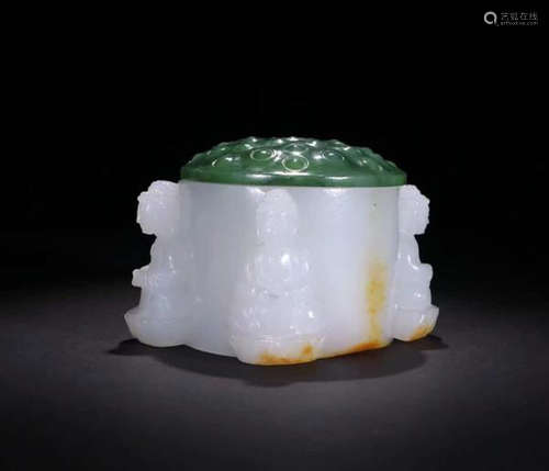 SET HETIAN JADE CARVED FINGER RING WITH BOX