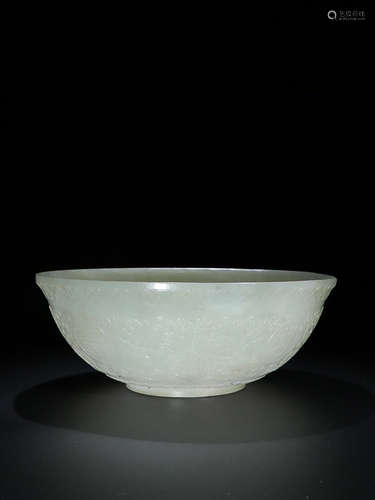 17-19TH CENTURY, A FLORAL PATTERN XINJIANG HETIAN JADE BOWL, QING DYNASTY