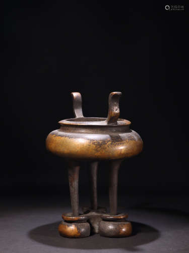 17-19TH CENTURY, A DOUBLE-EAR BRONZE TRIPOD CENSER, QING DYNASTY