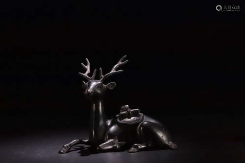 17-19TH CENTURY, A DEER DESIGN BRONZE ORNAMENT, QING DYNASTY