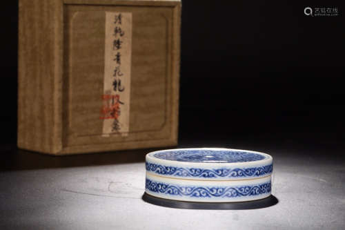 17-19TH CENTURY, A DRAGON PATTERN PORCELAIN POWDER BOX, QING DYNASTY