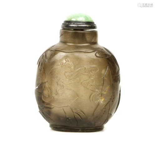 A Chinese Carved Citrine Snuff Bottle