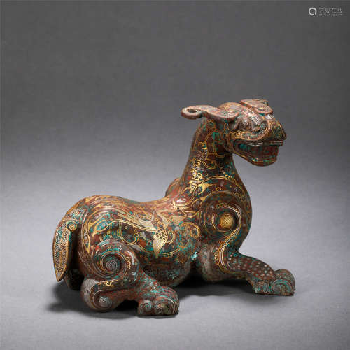 CHINESE GOLD SILVER INLAID BRONZE COUCHING BEAST HAN DYNASTY