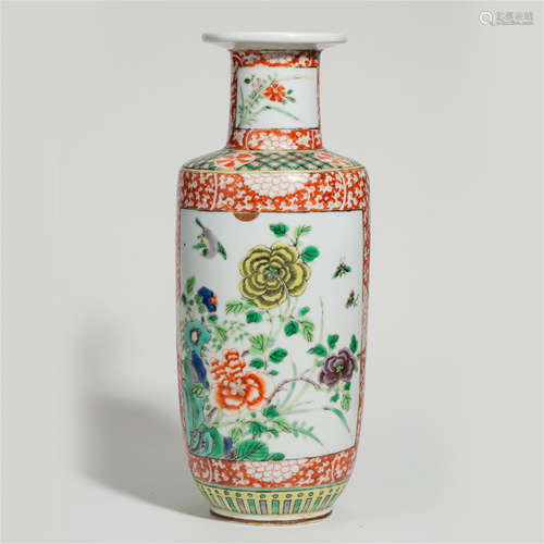 CHINESE PORCELAIN WUCAI BUTTERFLY AND FLOWER VASE LATE QING DYNASTY