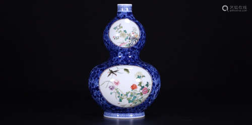 A WHITE&BLUE GLAZE CASTED GOURD SHAPED VASE