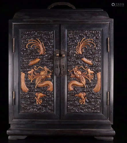 A ZITAN WOOD CARVED DRAGON PATTERN BOX