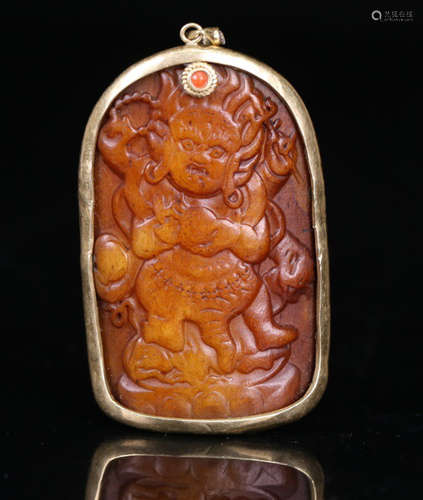 A TIBETAN BONE CARVED MAHAHARA PENDANT