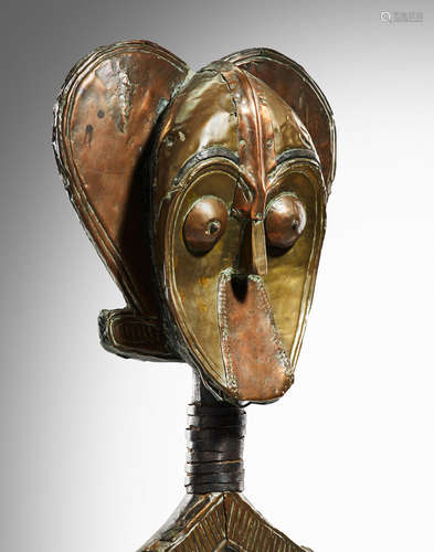 Magnificent Kota-Ndassa Reliquary Figure, Gabon