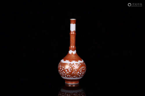 17-19TH CENTURY, A FLORAL&DRAGON DESIGN RED GLAZE VASE, QING DYNASTY