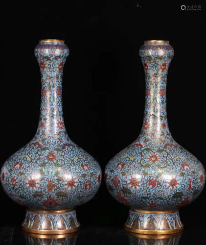 17-19TH CENTURY, A PAIR OF FLORAL PATTERN CLOISONNE GARLIC BOTTLE, QING DYNASTY