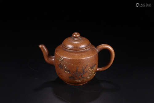 A ZISHA TEAPOT WITH POEM CARVING