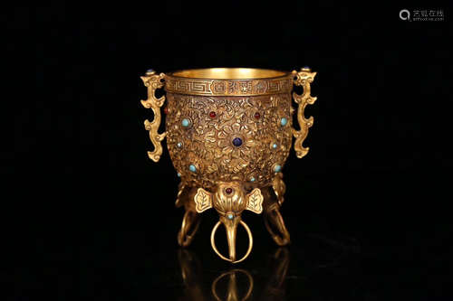 17-19TH CENTURY, A FLORAL&DRAGON DESIGN GILT BRONZE CUP, QING DYNASTY