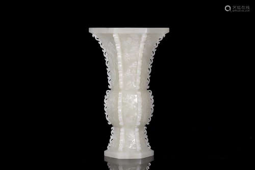 17-19TH CENTURY, A STORY DESIGN WHITE JADE SIX ARRISES VASE, QING DYNASTY