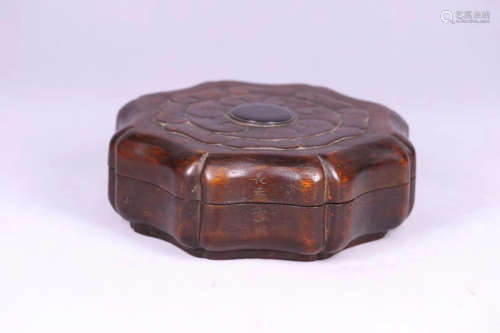 17-19TH CENTURY, A SUNFLOWER DESIGN PALACE ROSEWOOD BOX, QING DYNASTY