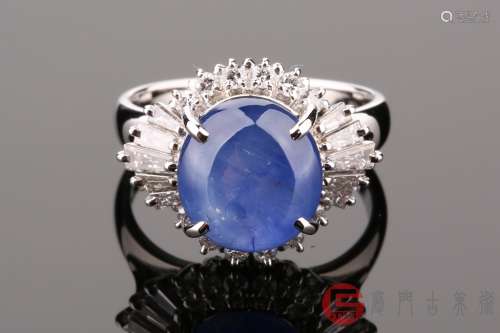 斯里兰卡天然纯净皇家蓝4.15克拉蓝宝石镶铂金钻石戒指（铂金pt900,蓝宝石4.15克拉，钻石0.72克拉，附证书）