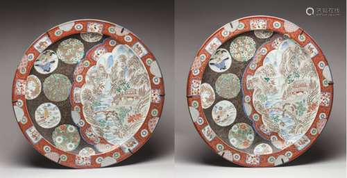 JAPON XVIII XIXe Paire de grands PLATS en porcelai…
