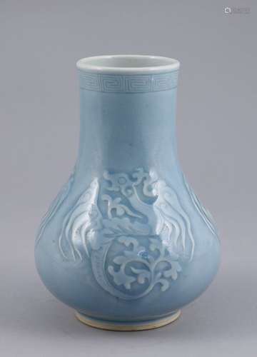 CHINE XIXe Petit VASE balustre en porcelaine émail…