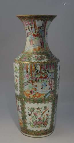 CHINE, CANTON XIXe Grand VASE en porcelaine à déco…