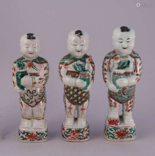 CHINE Époque KANGXI (1662 1722) TROIS STATUETTES d…