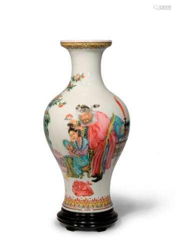A CHINESE FAMILLE ROSE VASE REPUBLIC PERIOD Finely...;