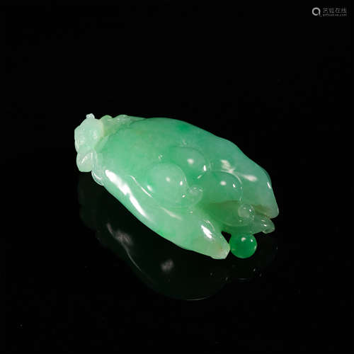 CHINESE JADEITE BUDDHA HAND PENDANT