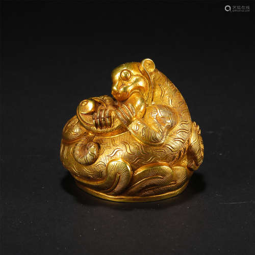 CHINESE GILT BRONZE BEAST PAPER WEIGHT