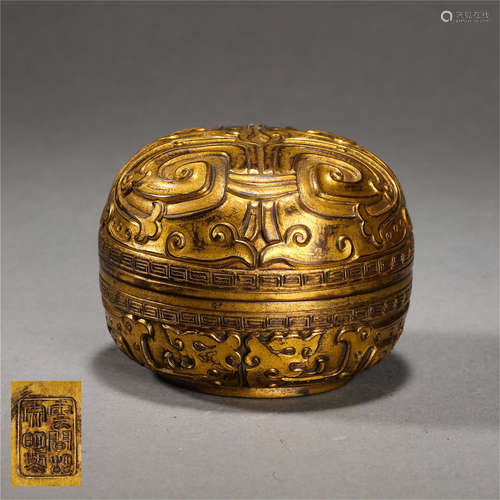 CHINESE GILT BRONZE ROUND LIDDED BOX