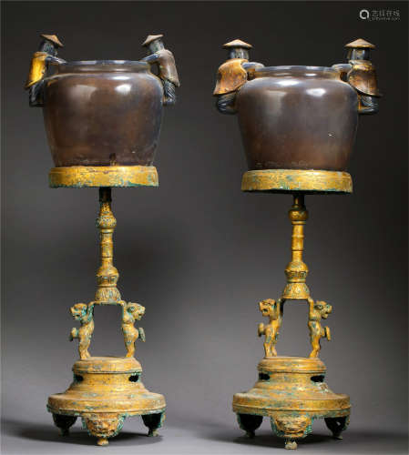 PAIR OF CHINESE GILT BRONZE AGATE OIL LAMPS LIAO DYNASTY