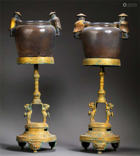 PAIR OF CHINESE GILT BRONZE AGATE OIL LAMPS LIAO DYNASTY