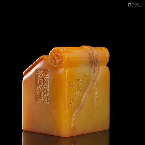 CHINESE TIANHUANG STONE BOOK SHAPED SEAL