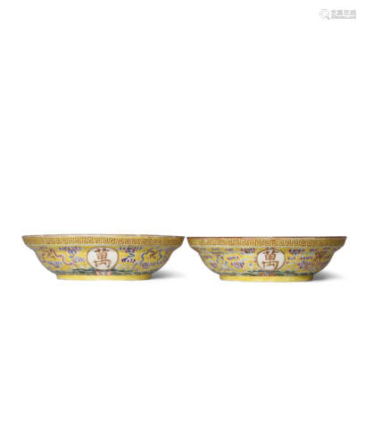 A PAIR OF CHINESE FAMILLE ROSE 'WAN SHOU WU JIANG' OGEE BOWLS SIX CHARACTER GUANGXU MARKS AND OF THE