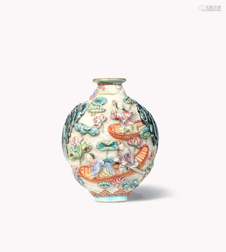 A CHINESE FAMILLE ROSE MOULDED SNUFF BOTTLE FOUR CHARACTER JIAQING MARK AND OF THE PERIOD 1796-