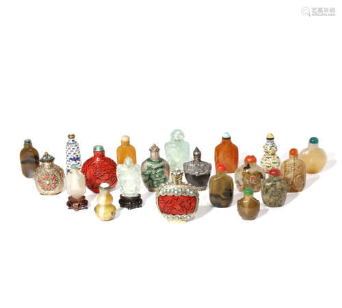 TWENTY CHINESE SNUFF BOTTLES 19TH AND 20TH CENTURY In glass, cloisonn?, metal, cinnabar lacquer,