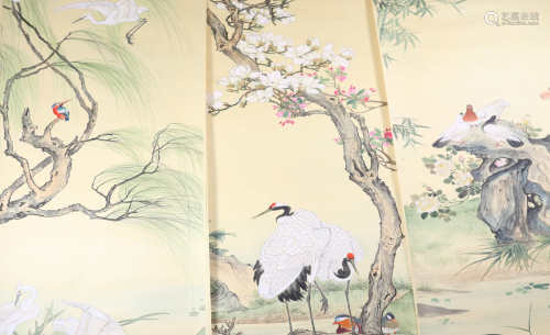 A COLLECTION OF PANELS OF CHINESE WALLPAPER 20TH CENTURY Decorated with various birds including