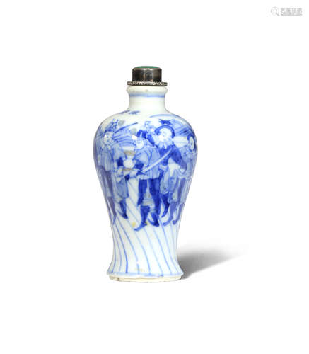 A CHINESE UNDERGLAZE BLUE AND RED MEIPING-FORM SNUFF BOTTLE 19TH CENTURY Painted with a continuous