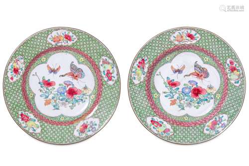 A PAIR OF CHINESE RUBY-BACKED CANTON ENAMEL 'BUTTERFLY' DISHES.