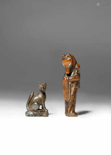 A JAPANESE NETSUKE OF A KITSUNE FOX BY KAZUO MIZUTANI (B.1932) 20TH CENTURY The fox dressed as an