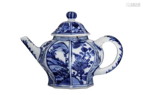 A CHINESE BLUE AND WHITE WINE POT AND COVER.