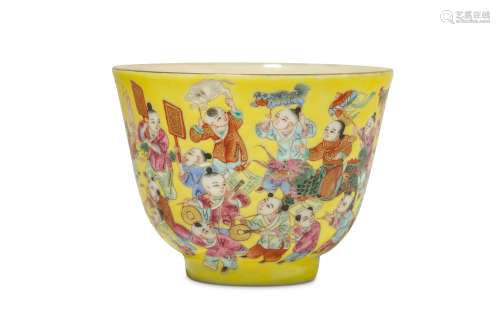 A CHINESE FAMILLE ROSE YELLOW-GROUND 'HUNDRED BOYS' CUP.