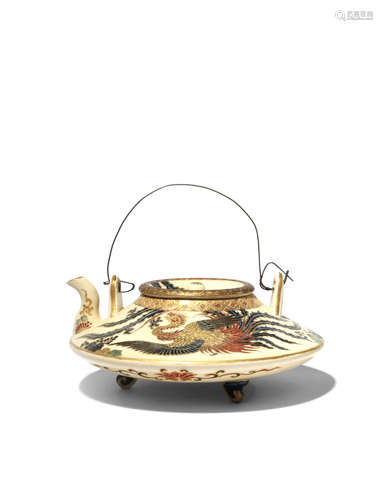 A JAPANESE GOSU SATSUMA KETTLE MEIJI 1868-1912 The compressed circular body decorated with thick