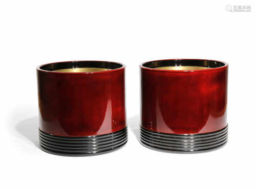 A PAIR OF JAPANESE LACQUER BRAZIERS, HIBACHI 20TH CENTURY The circular bodies a lustrous russet