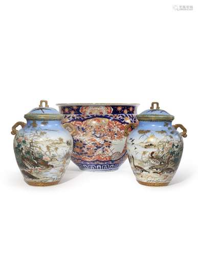 A PAIR OF JAPANESE SETO WARE VASES AND COVERS 20TH CENTURY The baluster bodies decorated to one side