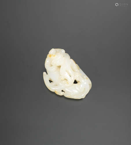 Mid Qing Dynasty A white jade 'chilong' pendant