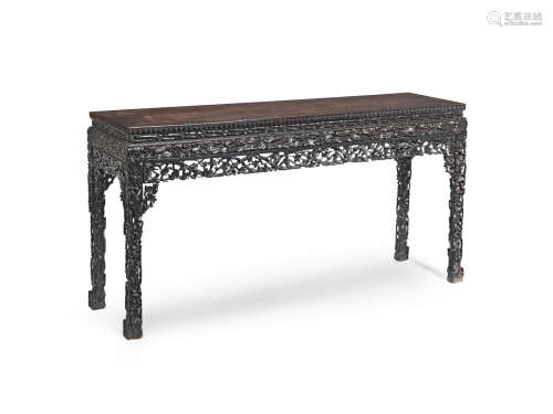 19th century A hongmu rectangular 'prunus' table