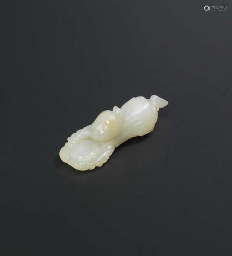 Song/Yuan Dynasty A white jade 'boy and drum' group