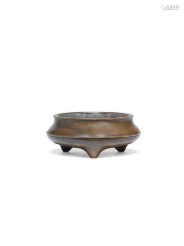 Yu tang qing wan four-character mark, 17th/18th century A bronze tripod incense burner, ding